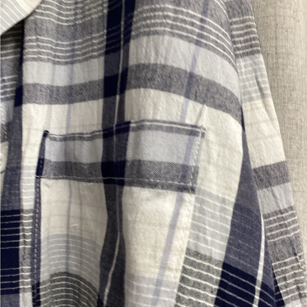 Per Se Blue and White Casual Button Down Shirt - Picture 6 of 9